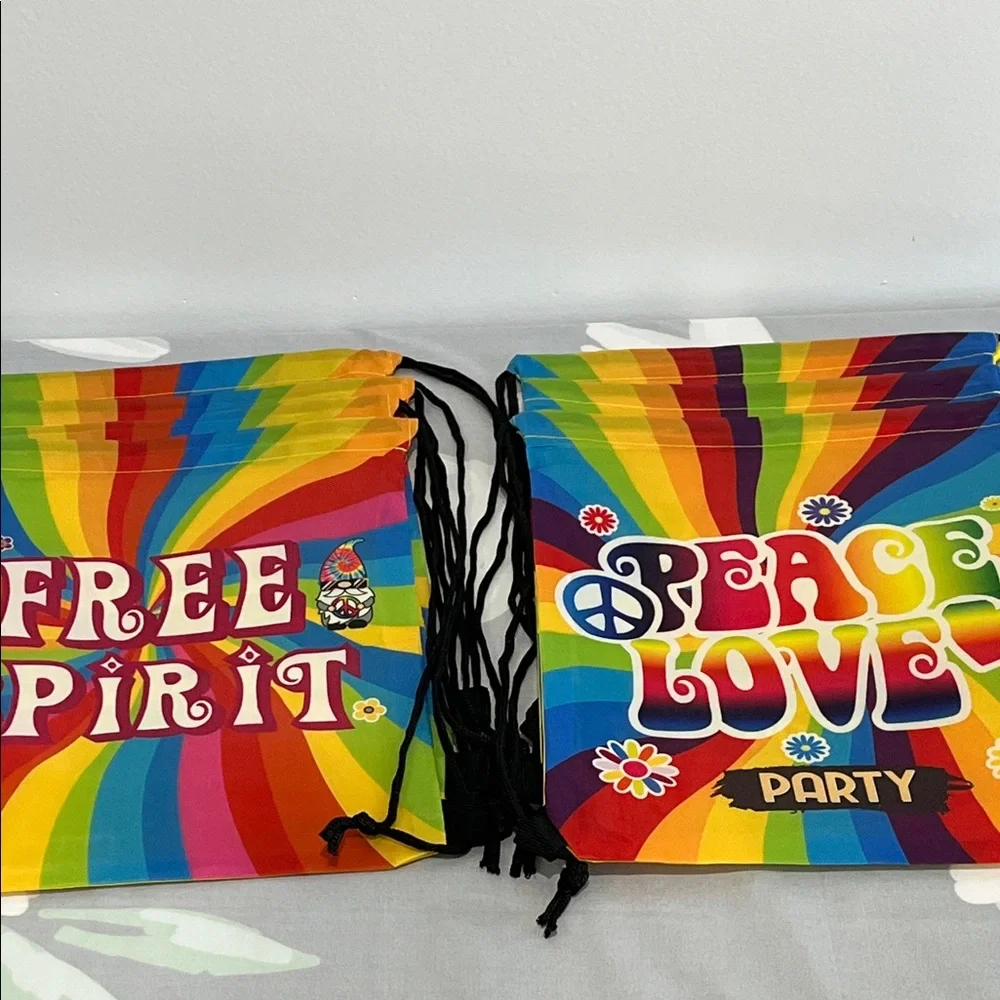 NWOT FREE SPIRIT and Peace Love Drawstring Party Bags Colorful Design, 7 Bag Set